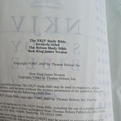 Thomas Nelson NKJV Study Bible Second Edition Leather Bound Ribbon Marker 2007