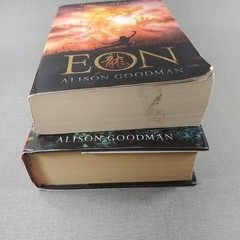Alison Goodman EON & EONA 2 Book Lot
