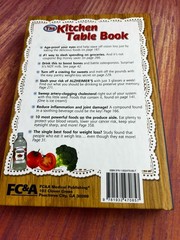 The Kitchen Table Book – Hardcover 2009 – How to, Helpful Tips – LIKE NEW