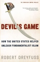 Robert Dreyfuss Devil’s Game (Paperback)