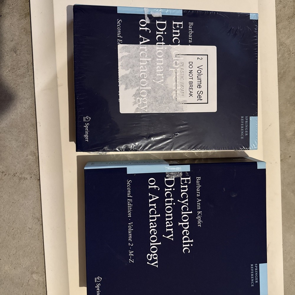 Encyclopedic Dictionary of Archaeology by Barbara Ann Kipfer (English) Hardcover