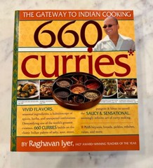 660 Curries Paperback Cookbook by Raghavan Iyer Like New Condition