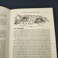 Gold Tropical Fish Book 1952 Roberts Paperback VTG Educate SEE👀 BB11.1GU-3341