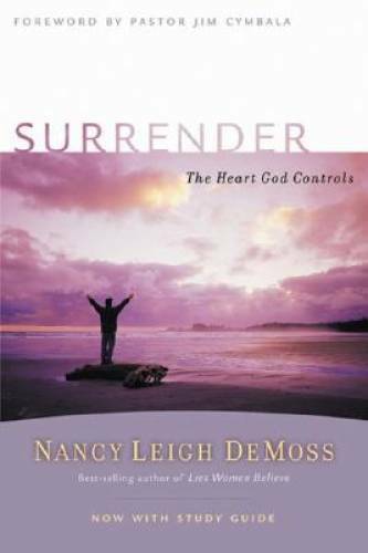 Surrender: The Heart God Controls (Revive Our Hearts Series) – Paperback – GOOD