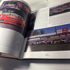 1994 NASCAR Winston Cup Yearbook Dust Cover Dale Earnhardt & preview/press guide