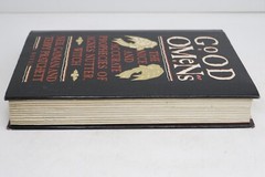 Good Omens by Neil Gaiman & Terry Pratchett HCDJ US First Edition First Printing