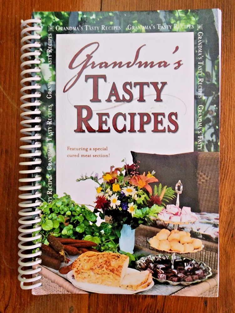 Grandma’s Tasty Recipes Vintage 2005 Cookbook 230 pages 8.5 x 5.5″ Soft Cover