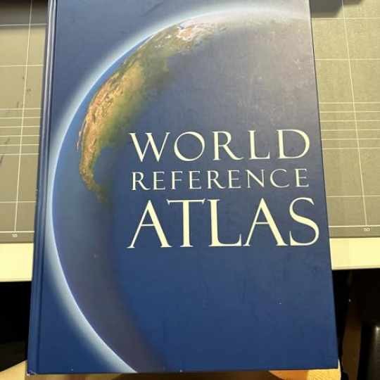 World Reference Atlas – Hardcover, by lynne-truss – Very Good