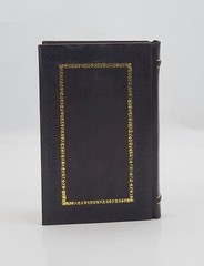 A History of Central Banking and the Enslavement of Man [PREMIUM LEATHER BOUND]