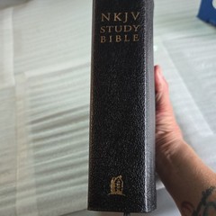 Thomas Nelson NKJV Study Bible Second Edition Leather Bound Ribbon Marker 2007