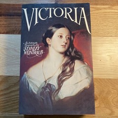 Victoria by Stanley Weintraub